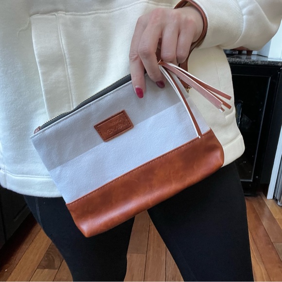 Color block Clutch - Picture 2 of 5